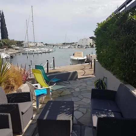 Apartment Cap Marina By L'avenue - Vue Xxl - Jacuzzi - Terrasse Au Bord De L'eau - Plein Sud - 2 - Port Camargue