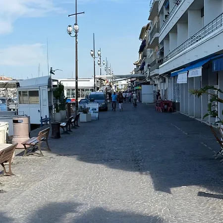 Daire Cap Marina By L'avenue - Vue Xxl - Jacuzzi - Terrasse Au Bord De L'eau - Plein Sud - 2 - Port Camargue *