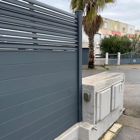 Apartment Cap Marina By L'avenue - Vue Xxl - Jacuzzi - Terrasse Au Bord De L'eau - Plein Sud - 2 - Port Camargue *