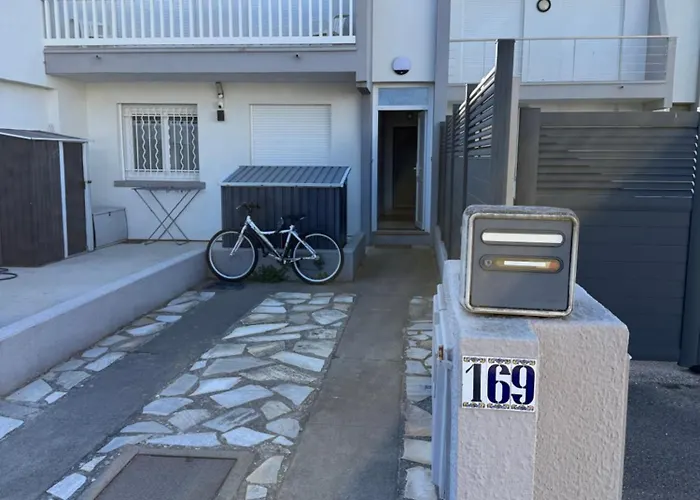 Cap Marina By L'avenue - Vue Xxl - Jacuzzi - Terrasse Au Bord De L'eau - Plein Sud - 2 - Port Camargue ル・グロー・デュ・ロワ