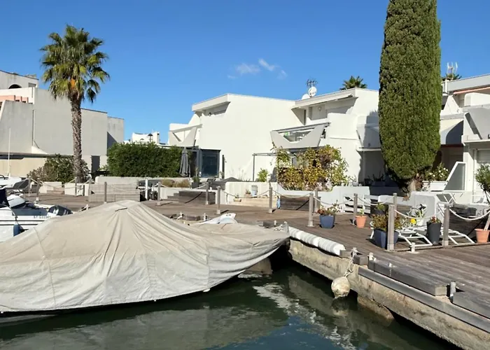 Cap Marina By L'avenue - Vue Xxl - Jacuzzi - Terrasse Au Bord De L'eau - Plein Sud - 2 - Port Camargue アパート *